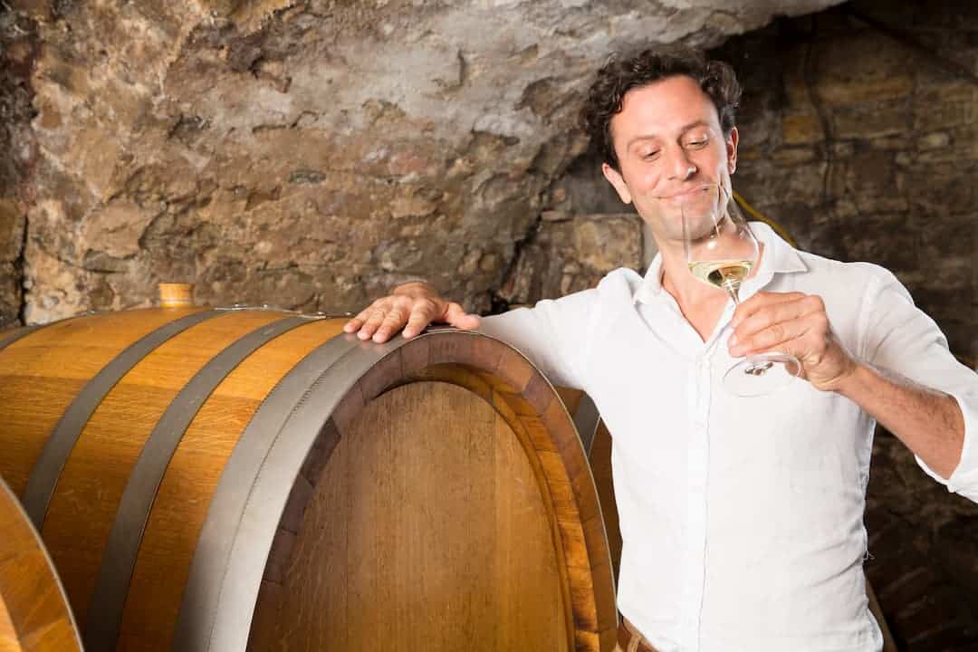 Dalles de Sol en Polypropylène : La Solution Idéale pour Votre Cave